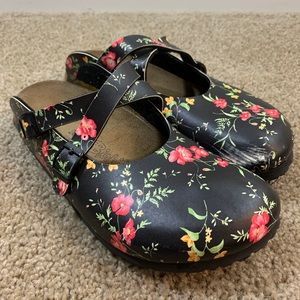 Birkis by Birkenstock Dorian Floral Clogs